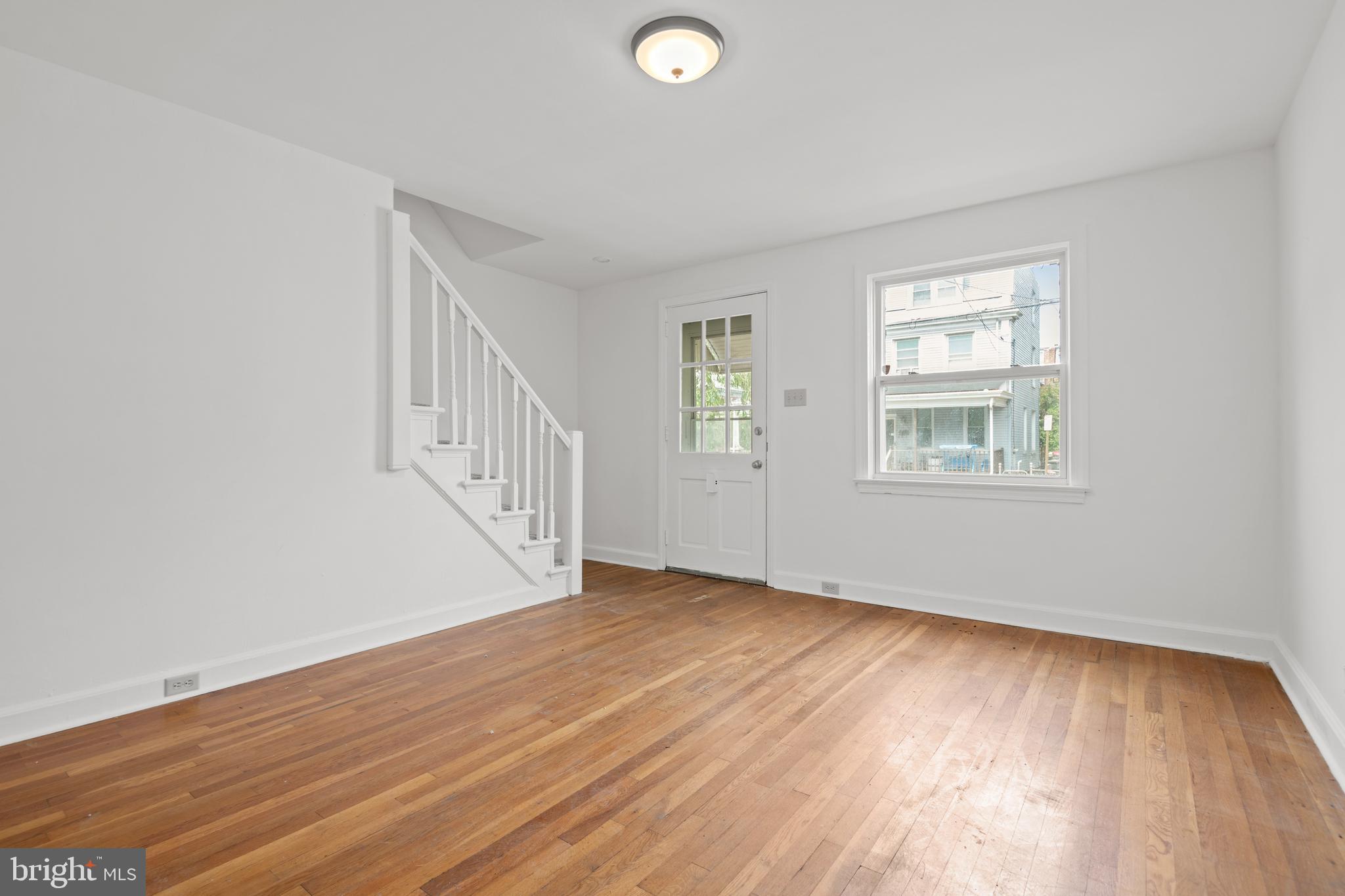 516 Hand Avenue Lancaster, PA 17602 - Photo 4 of 20