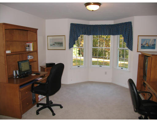 17 Maynard Road Berlin, MA 01503 - Photo 23 of 30 Gallery Image 23