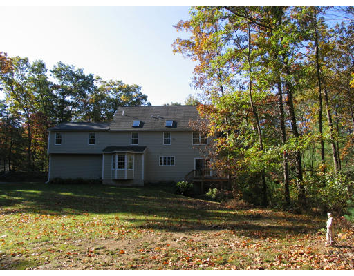 17 Maynard Road Berlin, MA 01503 - Photo 28 of 30 Gallery Image 28