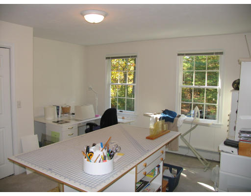 17 Maynard Road Berlin, MA 01503 - Photo 10 of 30 Gallery Image 10