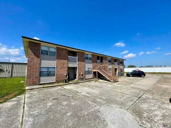 $1,000 | 216 Monarch Drive, Unit 102B, Houma, LA 70364