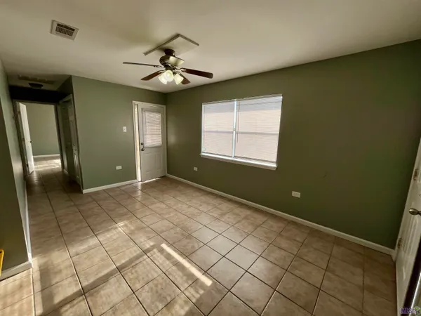 $1,000 | 216 Monarch Drive, Unit 102B, Houma, LA 70364