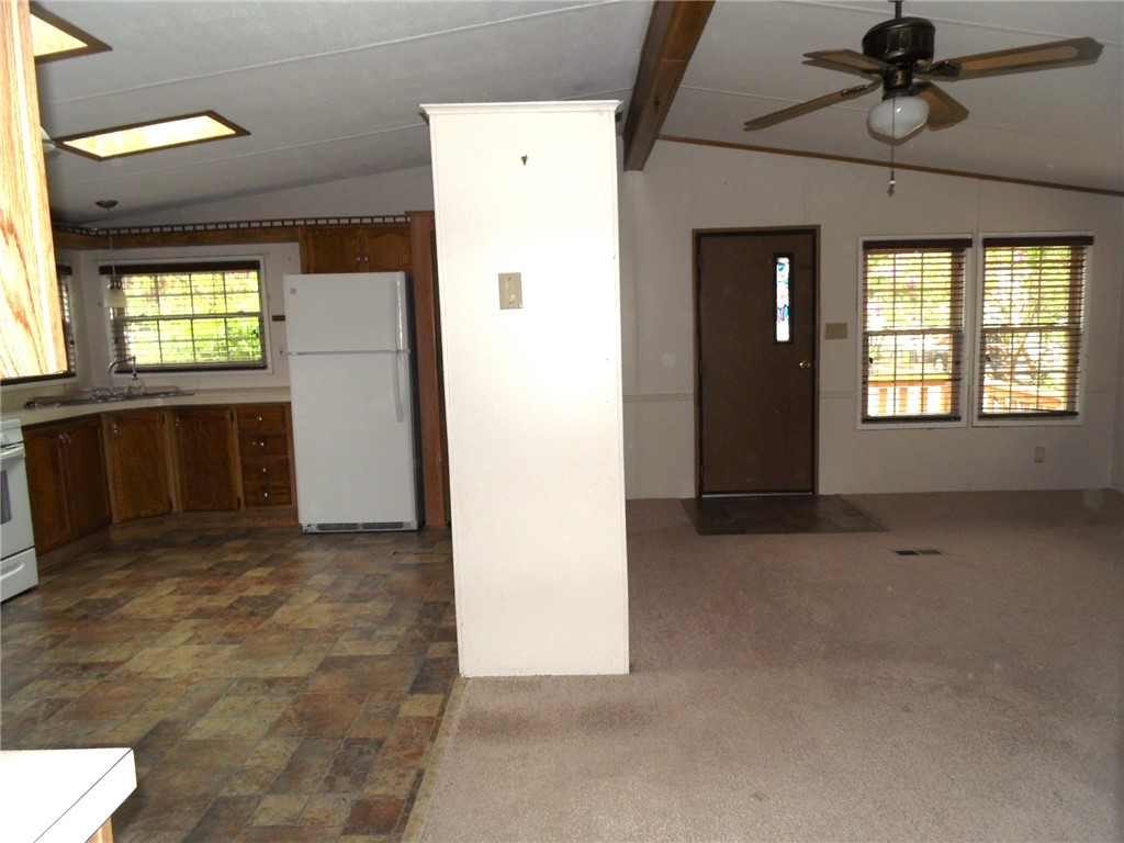 25 Lear Drive Coventry, RI 02816 - Photo 6 of 24