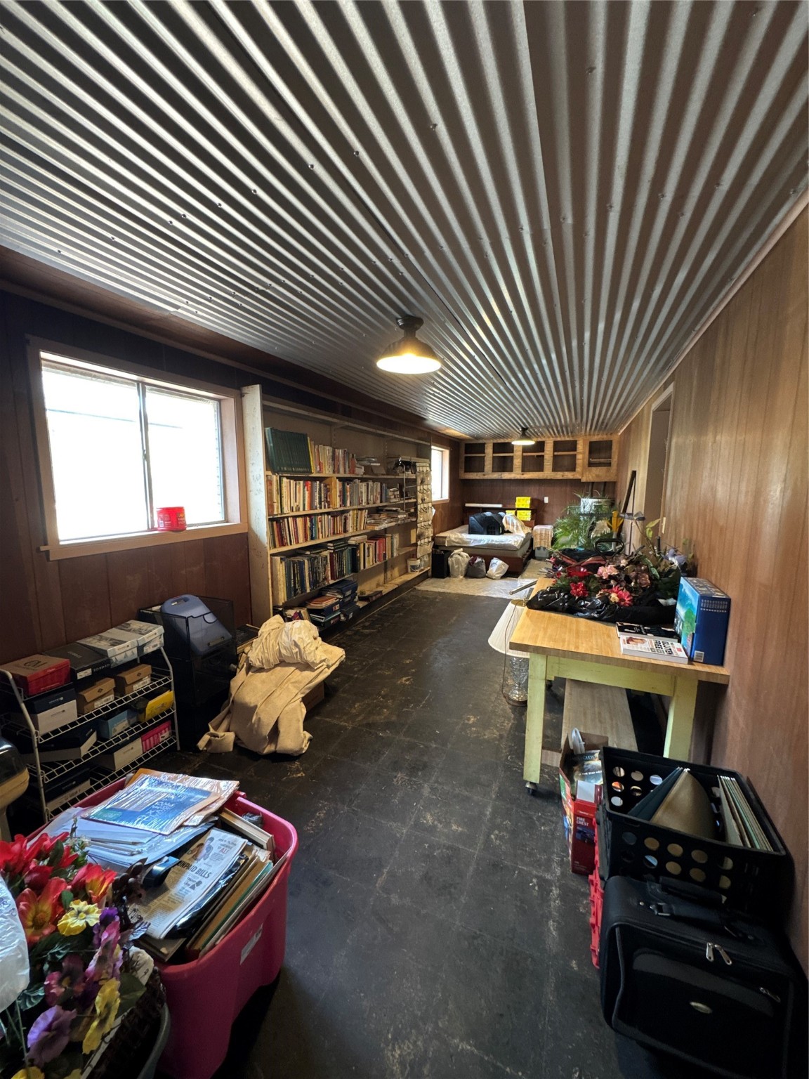 263 County Road 355 Jasper, TX 75951 - Photo 34 of 45 a room with furniture