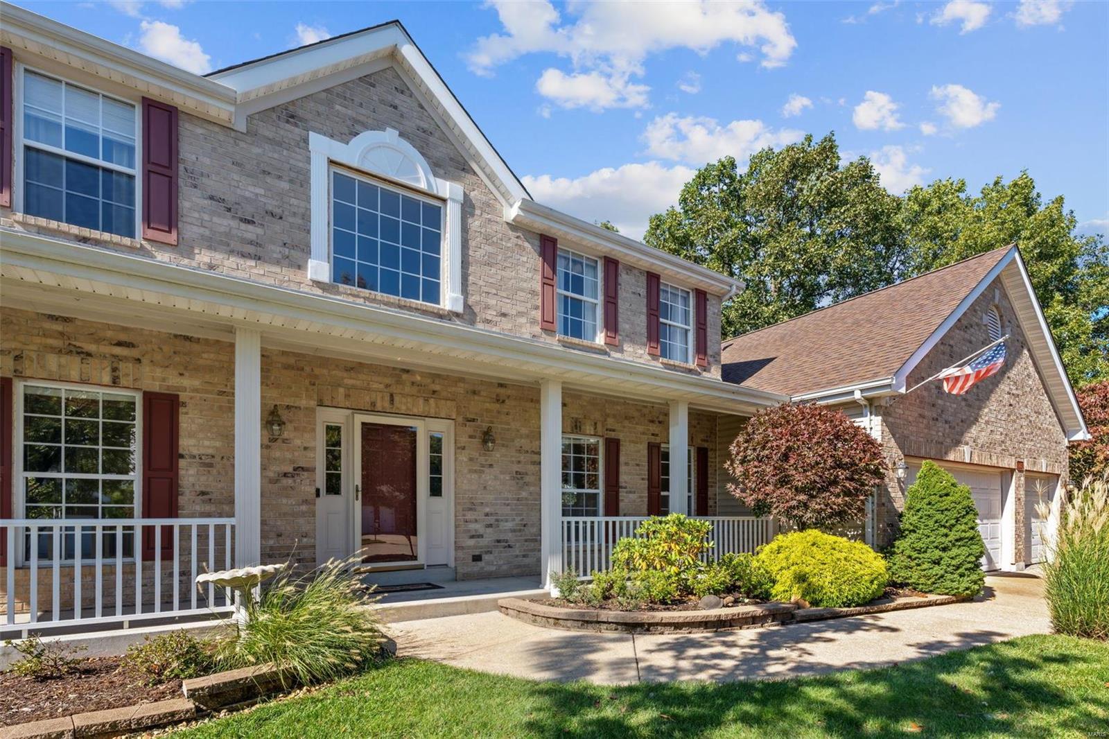 701 Castle Ridge Drive Ballwin, MO 63021 - Photo 2 of 36 Gallery Image 2