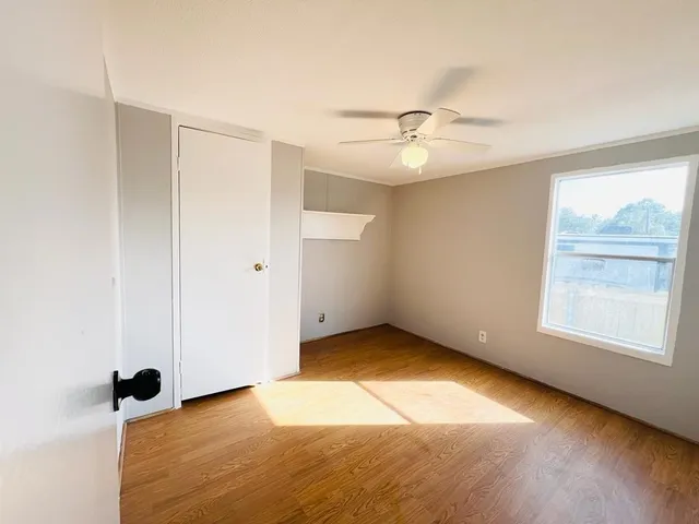 $1,500 | 35226 Free Lane, Pinehurst, TX 77362