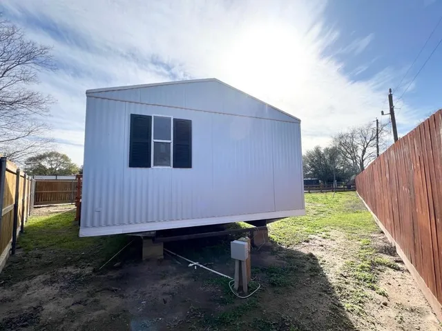 $1,500 | 35226 Free Lane, Pinehurst, TX 77362