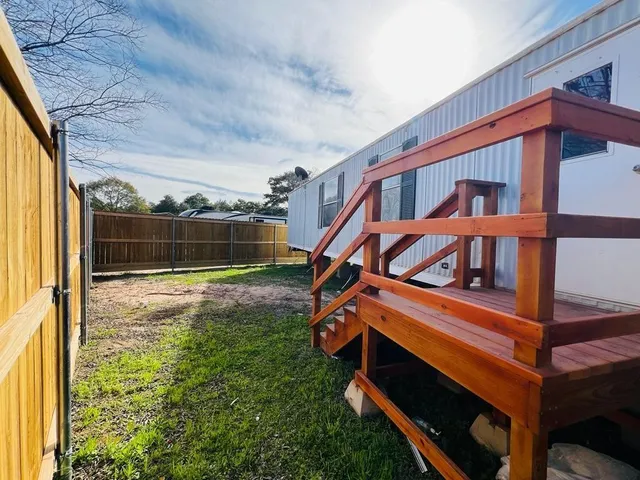 $1,500 | 35226 Free Lane, Pinehurst, TX 77362