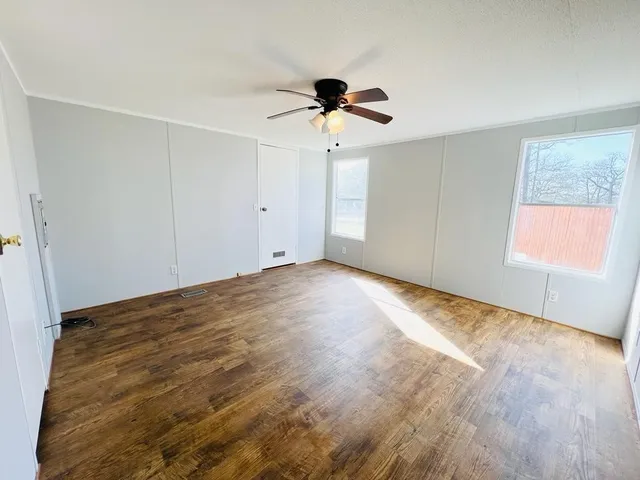 $1,500 | 35226 Free Lane, Pinehurst, TX 77362