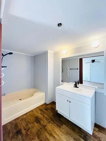 $1,500 | 35226 Free Lane, Pinehurst, TX 77362