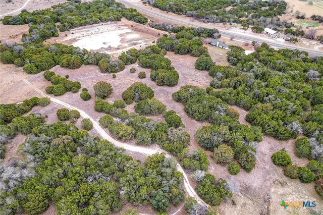 $450,000 | 3465 Farm To Market 1715, Lampasas, TX 76550