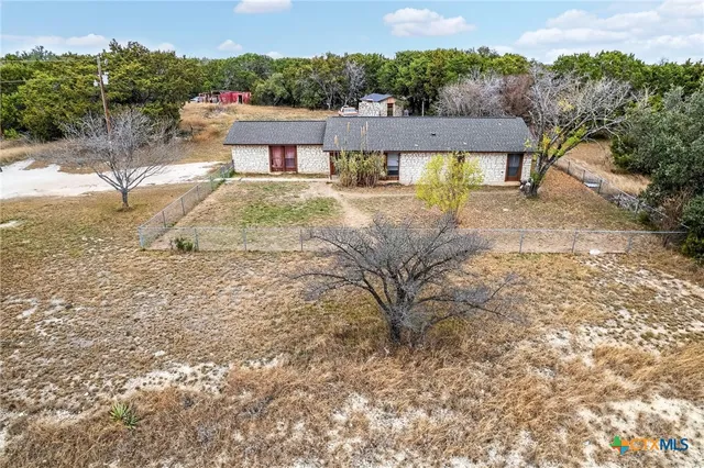 $450,000 | 3465 Farm To Market 1715, Lampasas, TX 76550