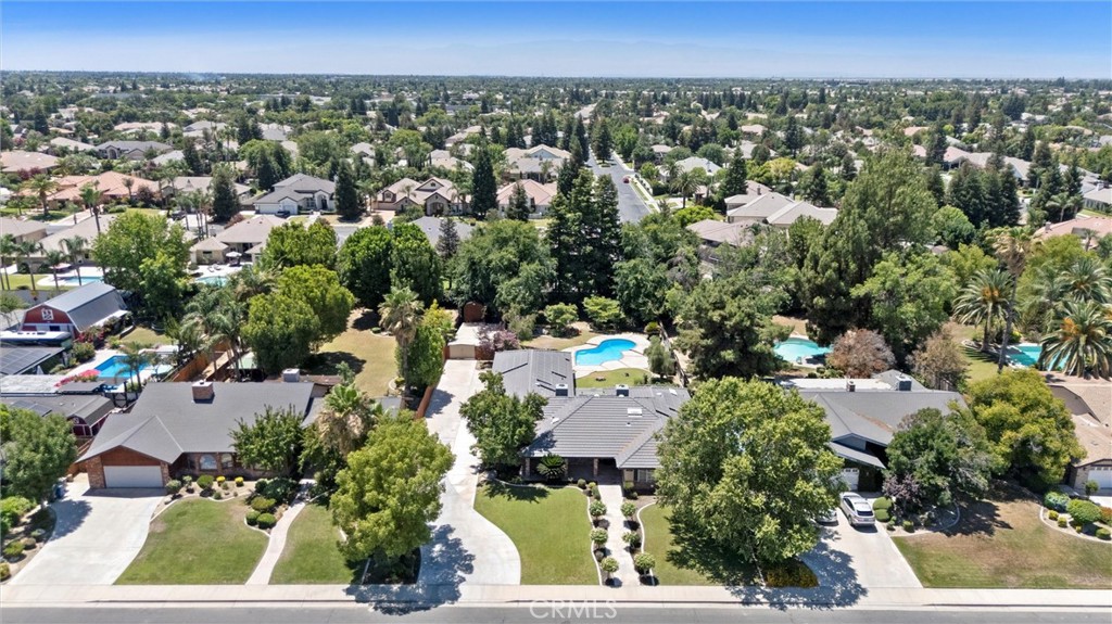 11717 Old Town Road Bakersfield, CA 93312 - Photo 6 of 61 an aerial view of a house with a yard