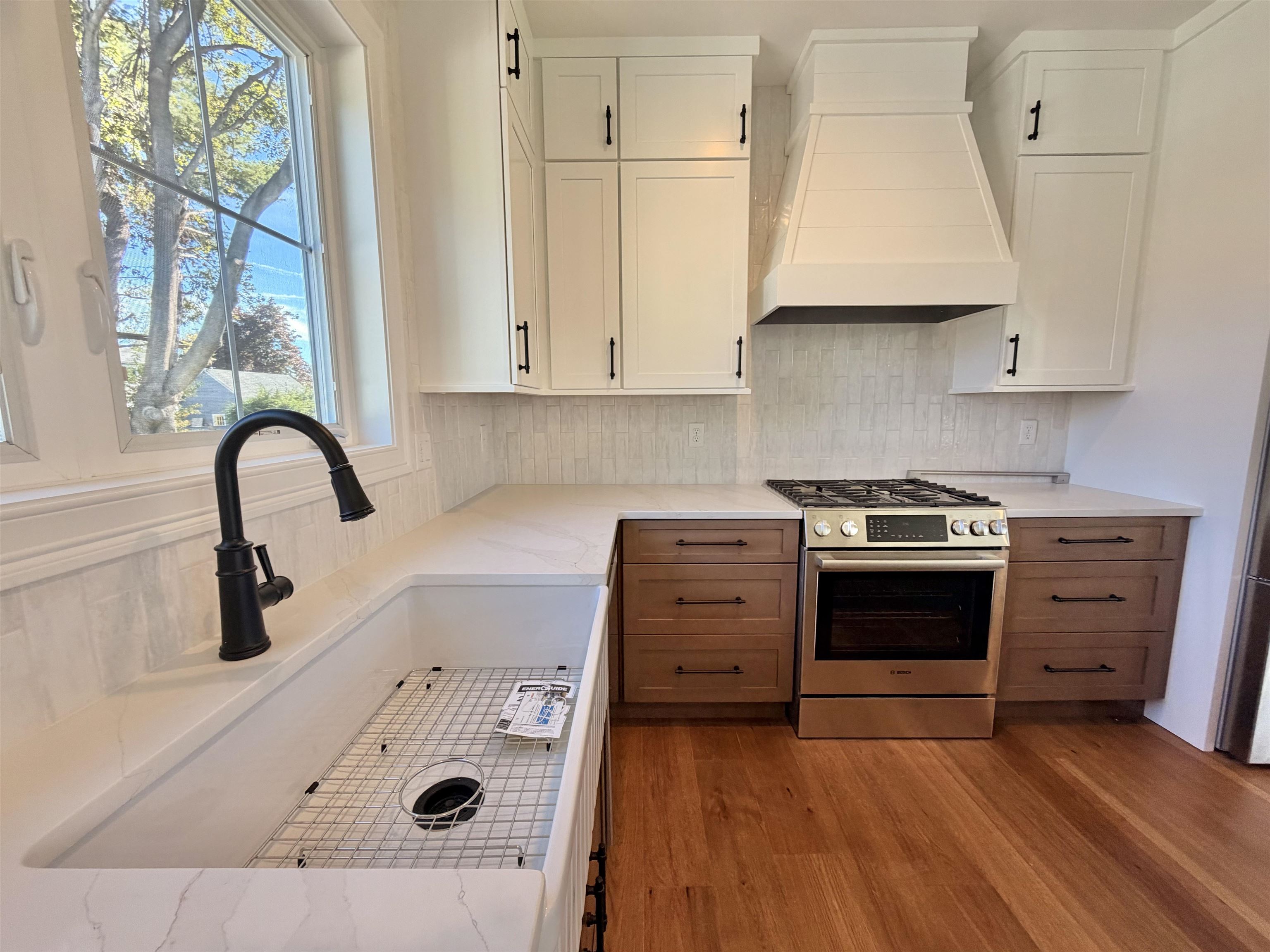 10 Mcdermott Road Hampton, NH 03842 - Photo 5 of 26 Gallery Image 5