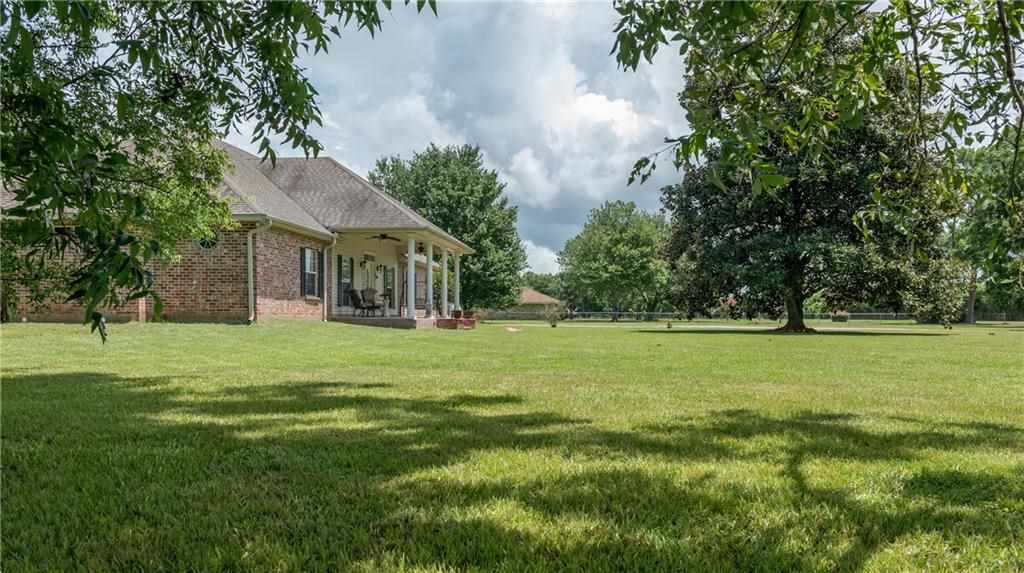 127 Bayou Robert Road Alexandria, LA 71302 - Photo 9 of 32 Gallery Image 9