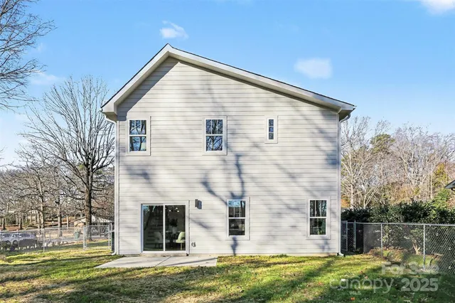 $449,500 | 300 Cedarwood Lane, Stallings, NC 28104