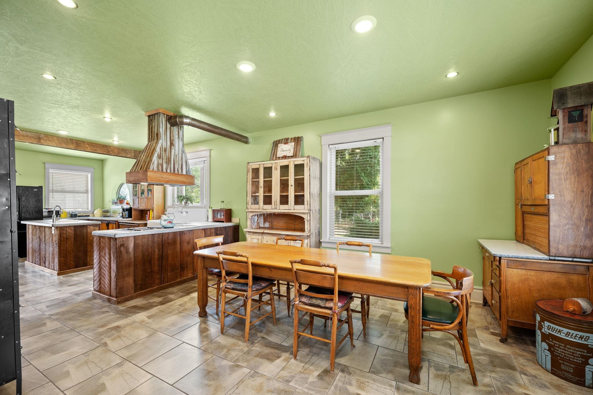 6406 East 4th Avenue Spokane, WA 99212 - Photo 6 of 50