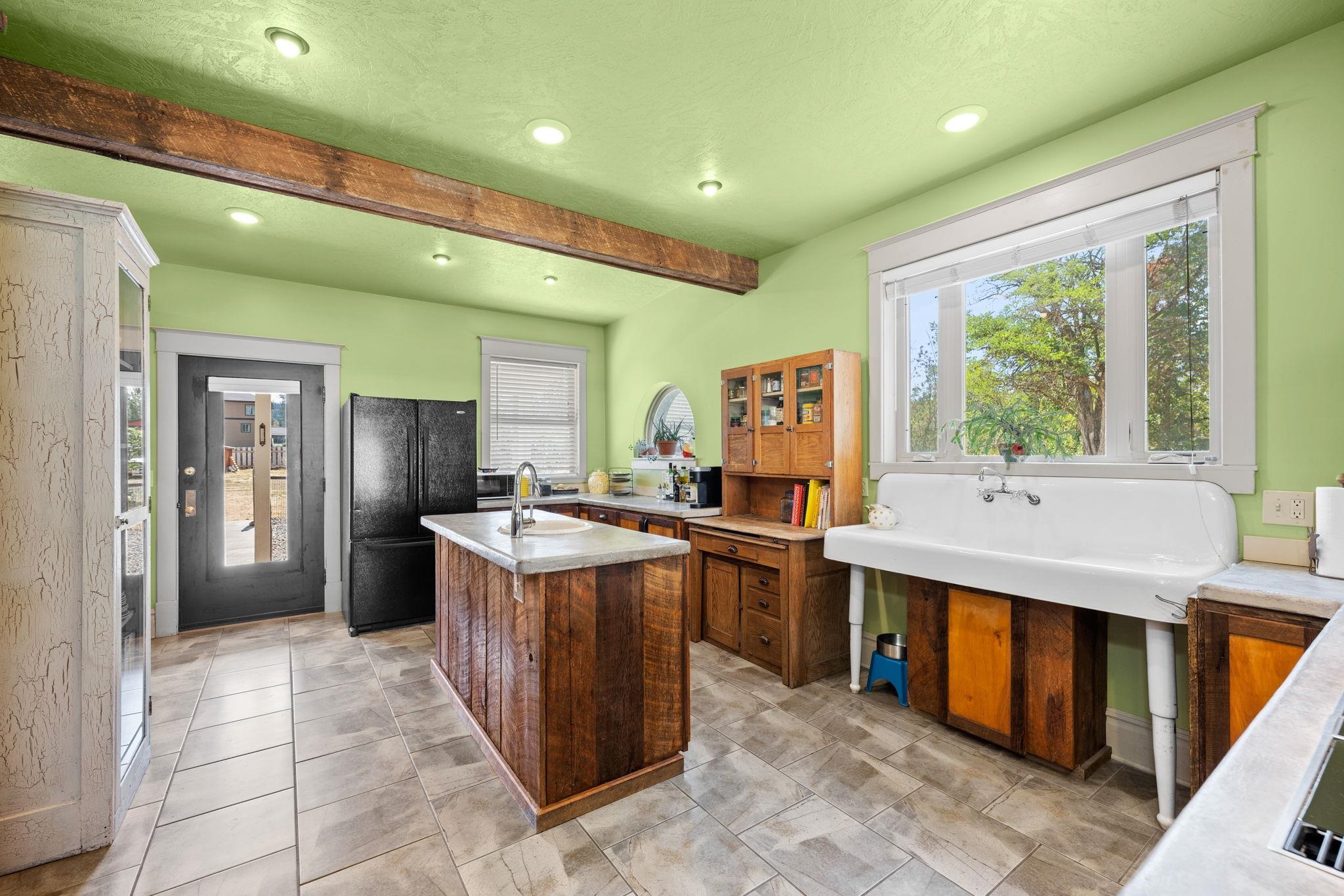 6406 East 4th Avenue Spokane, WA 99212 - Photo 9 of 50