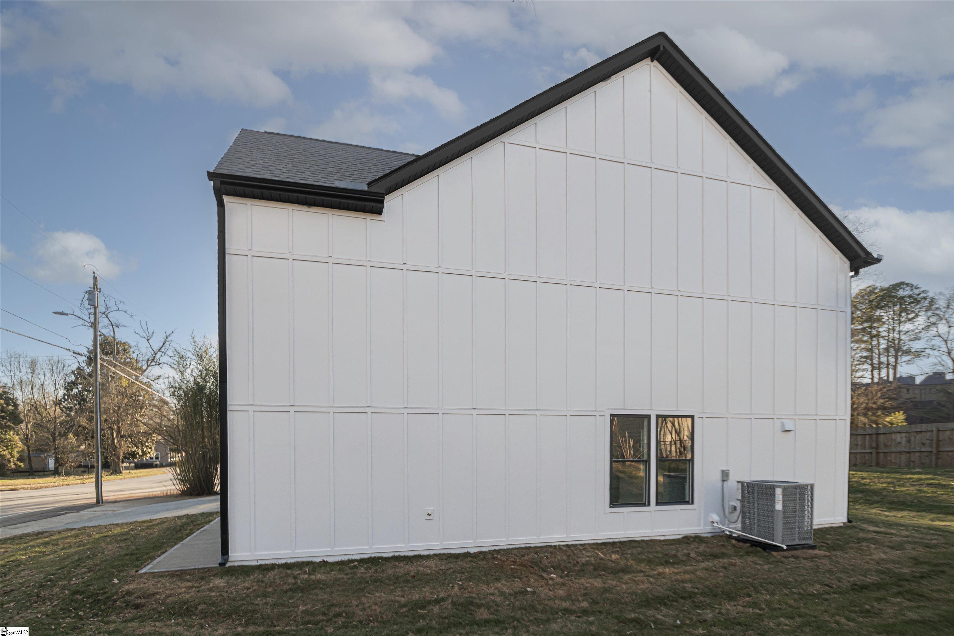 301 Front Street Easley, SC 29640 - Photo 45 of 48