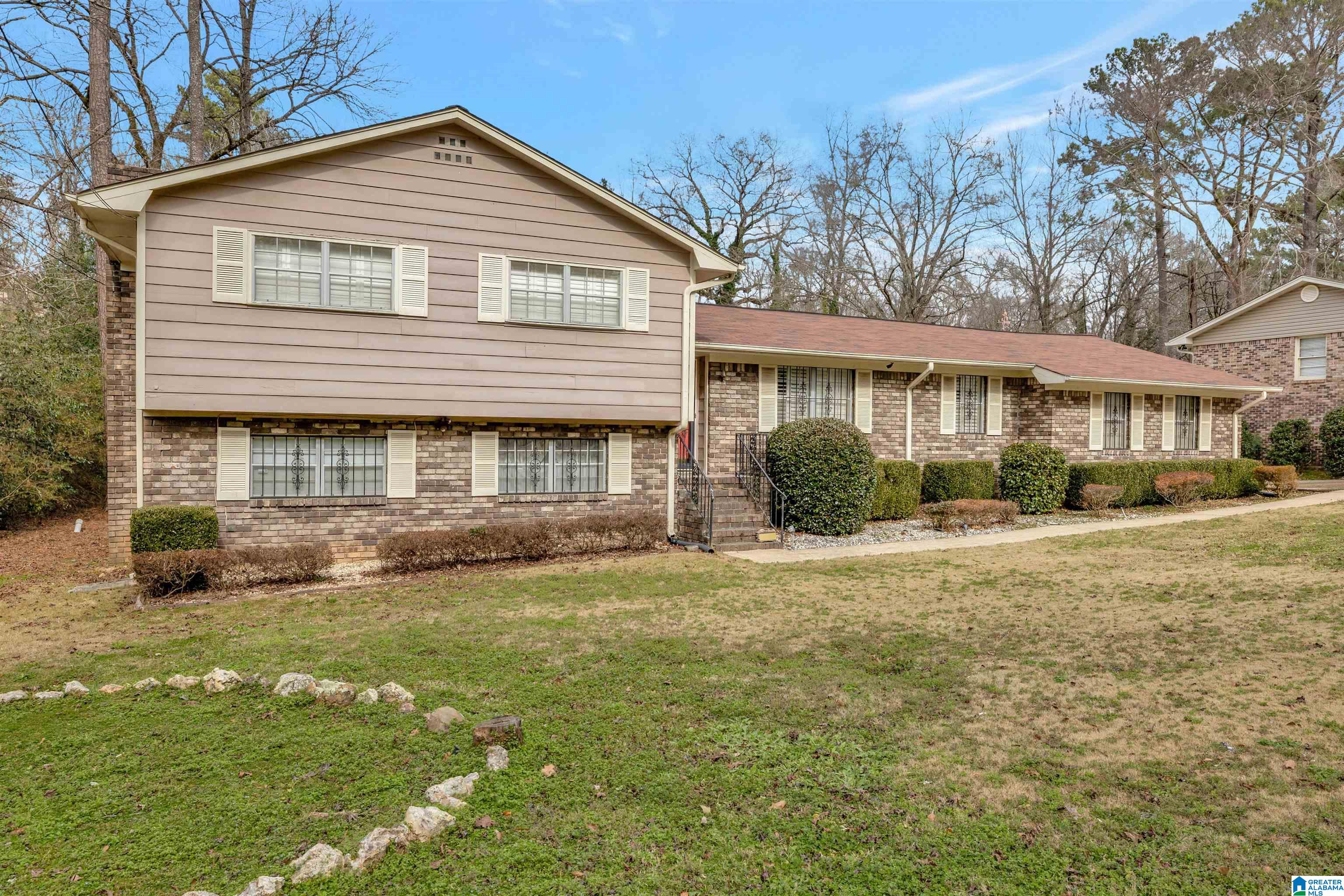 924 Martinwood Road Birmingham, AL 35235 - Photo 1 of 35