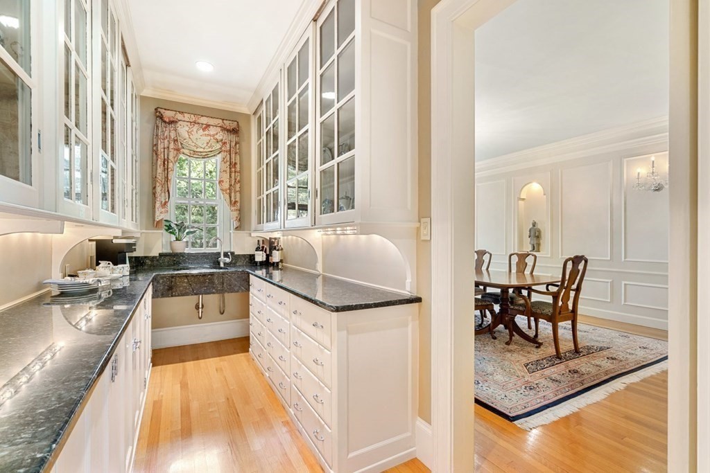 13 Rutland Terrace Worcester, MA 01609 - Photo 15 of 42 Gallery Image 15