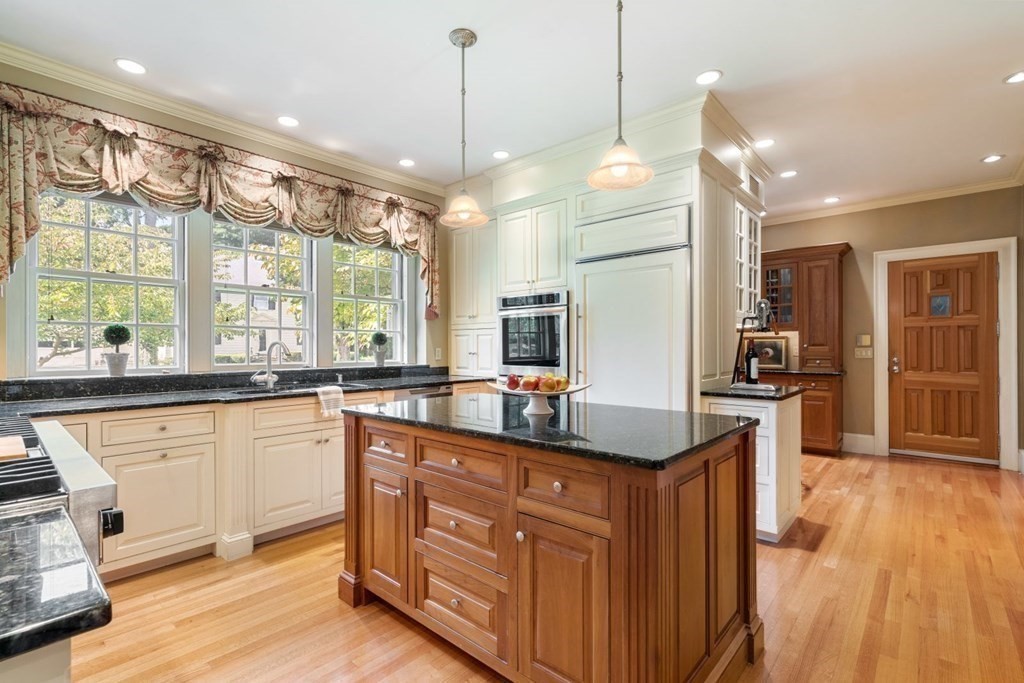 13 Rutland Terrace Worcester, MA 01609 - Photo 16 of 42 Gallery Image 16
