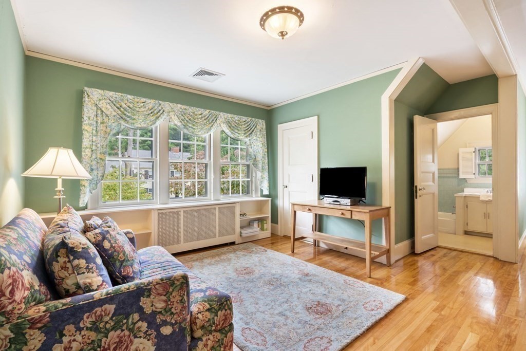 13 Rutland Terrace Worcester, MA 01609 - Photo 34 of 42 Gallery Image 34
