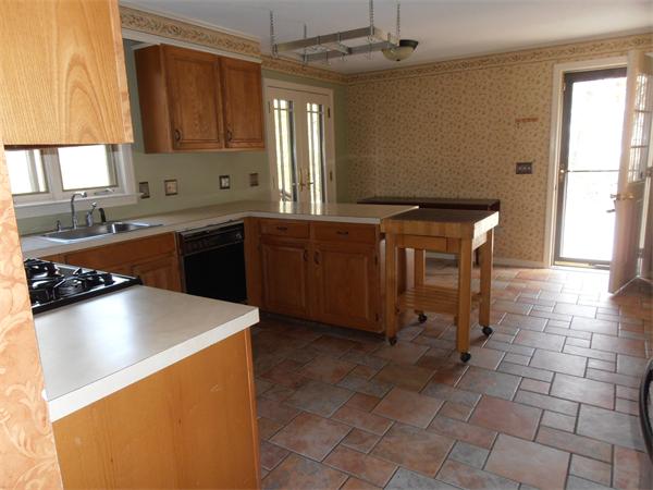 14 Maxwell Road Monson, MA 01057 - Photo 2 of 15