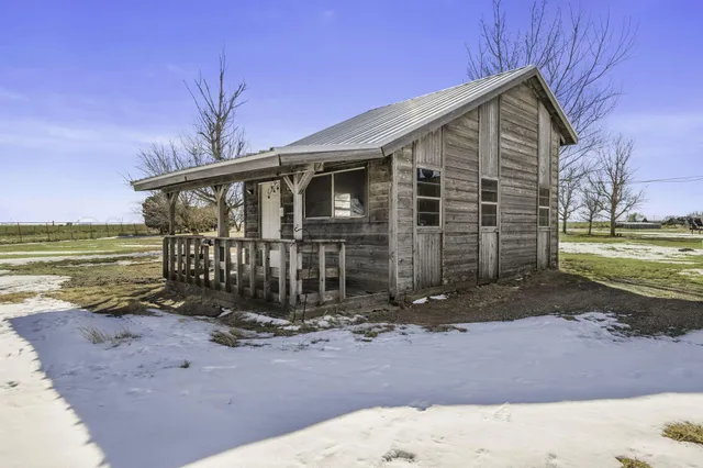 $275,000 | 8275 County Road 4, Pampa, TX 79065