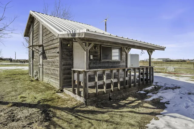 $275,000 | 8275 County Road 4, Pampa, TX 79065