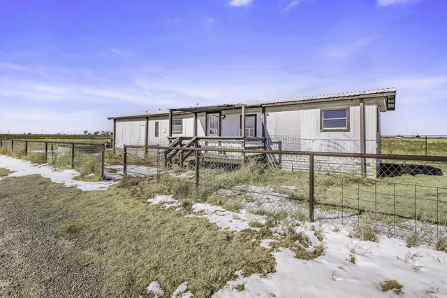 $275,000 | 8275 County Road 4, Pampa, TX 79065