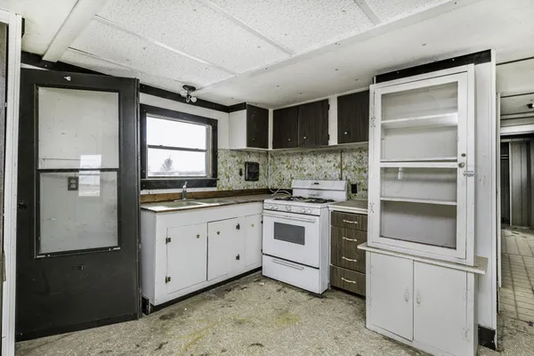 $255,000 | 8275 County Road 4, Pampa, TX 79065
