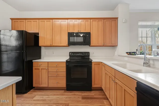 $385,000 | 113 Conner Drive, Unit 101, Chapel Hill, NC 27514