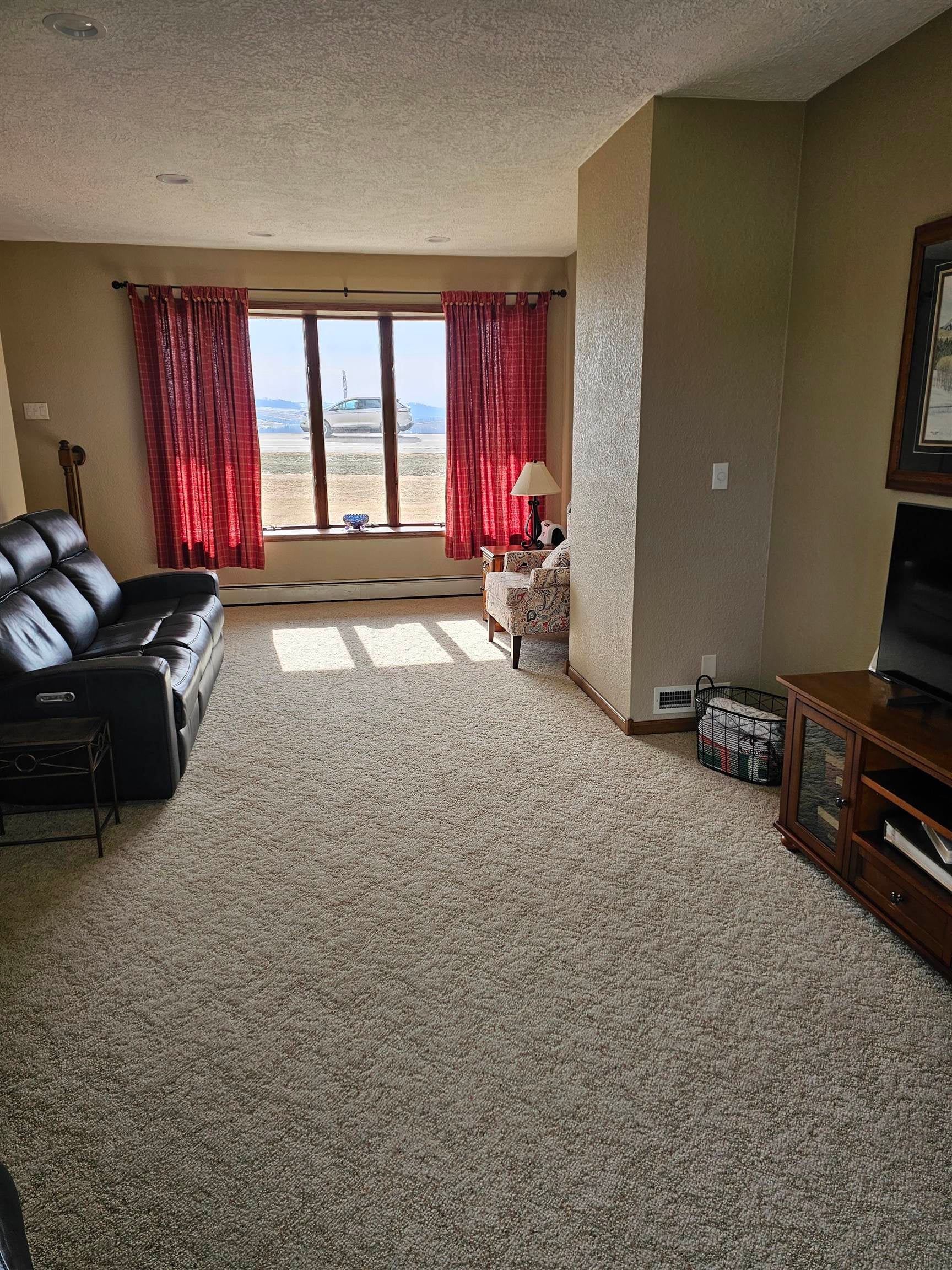 18927 Rte 3 Highway Durango, IA 52039 - Photo 6 of 52 Gallery Image 6