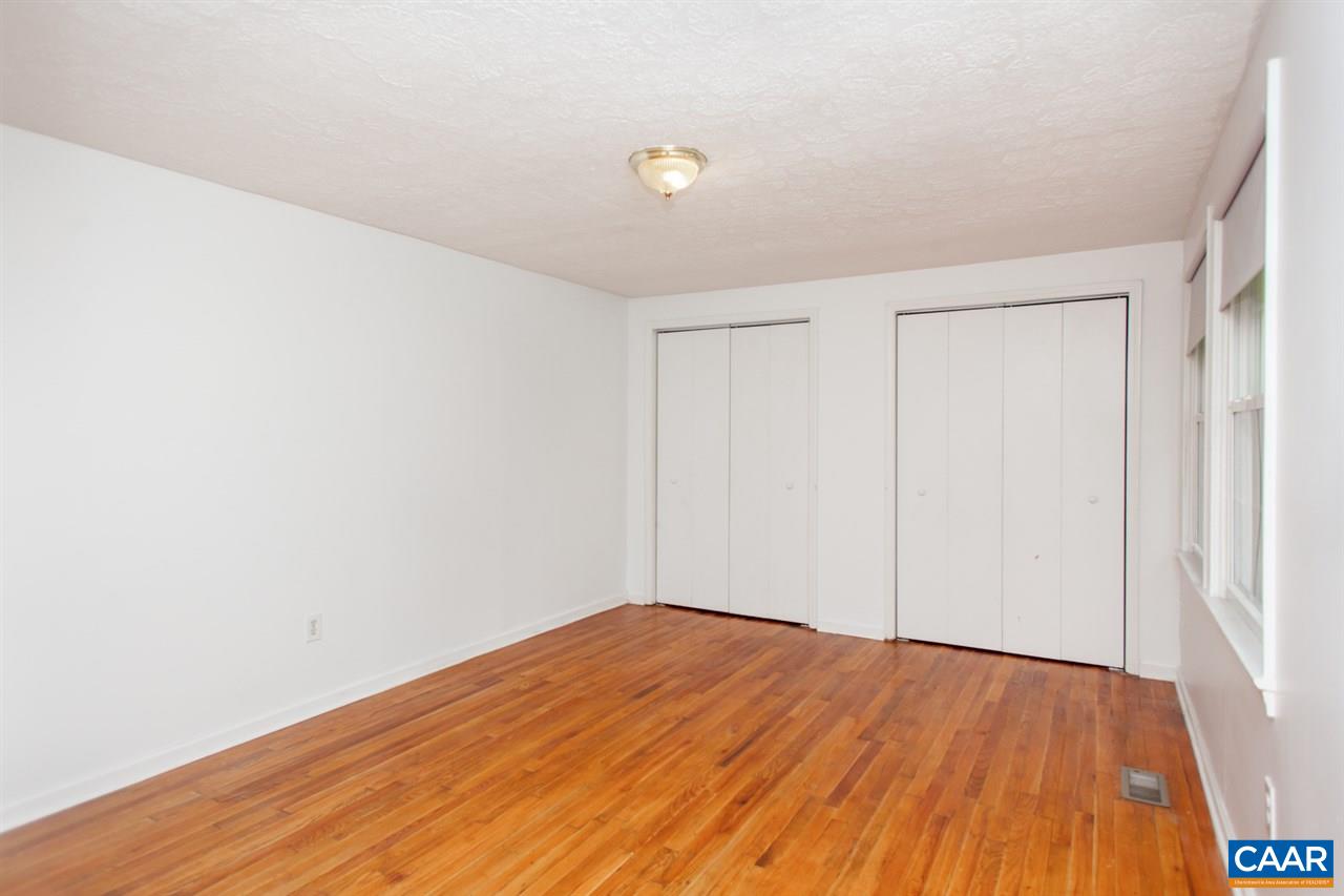4202 Blenheim Road Charlottesville, VA 22902 - Photo 13 of 27 Gallery Image 13