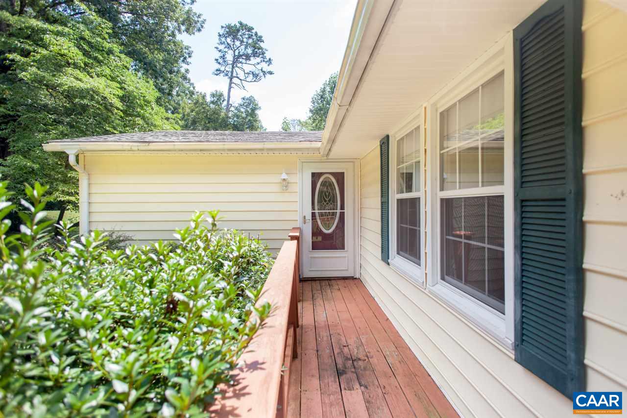 4202 Blenheim Road Charlottesville, VA 22902 - Photo 3 of 27 Gallery Image 3