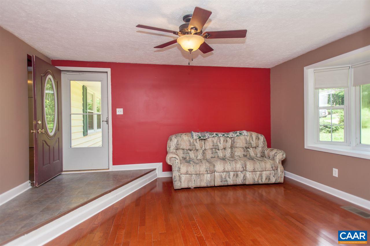 4202 Blenheim Road Charlottesville, VA 22902 - Photo 6 of 27 Gallery Image 6