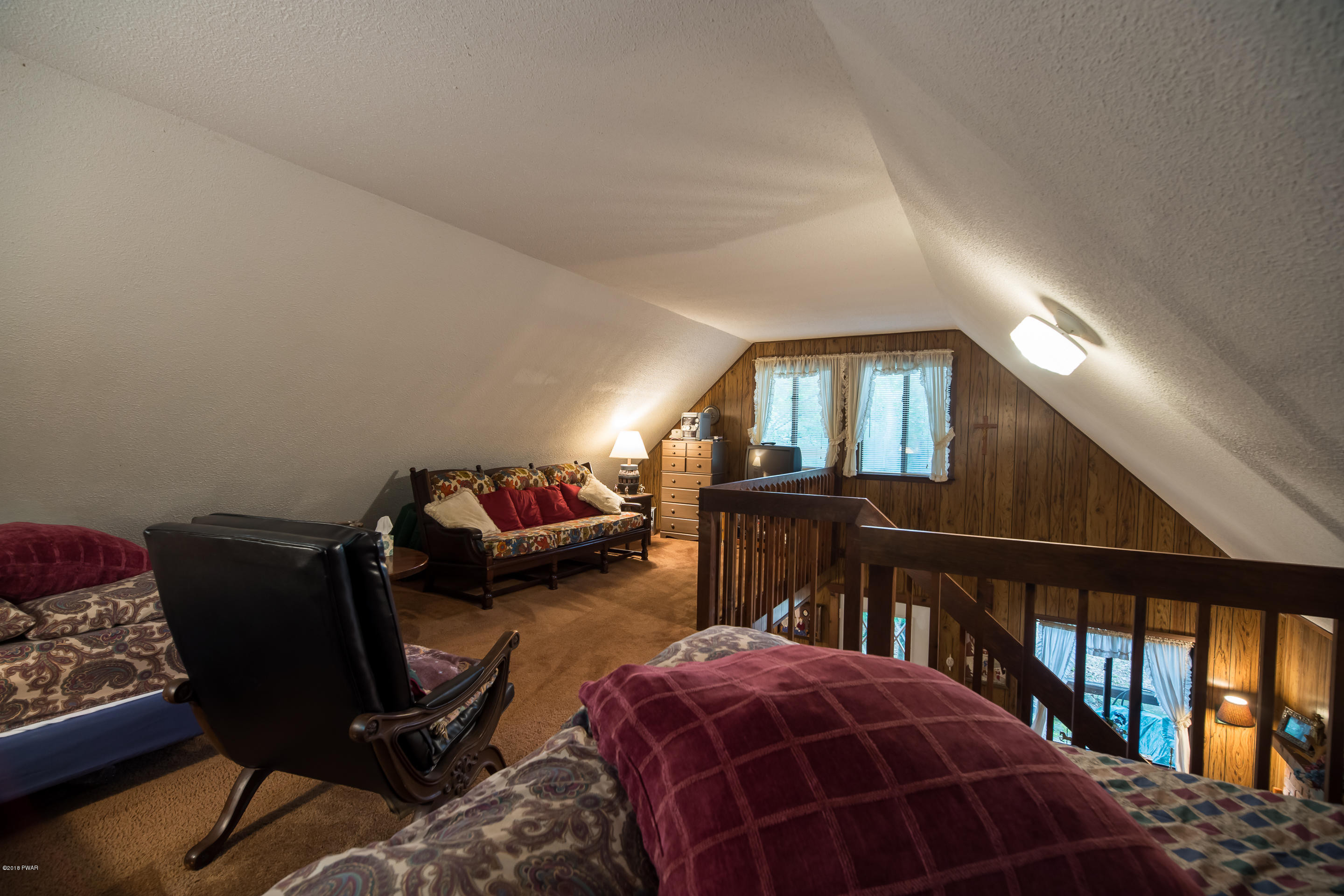 107 Tanager Road Lackawaxen, PA 18435 - Photo 23 of 32 Loft