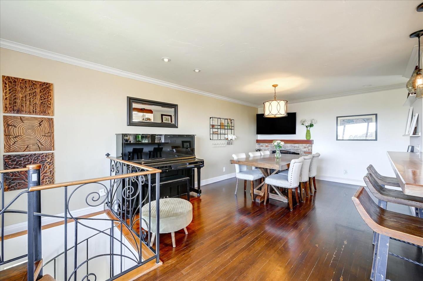 290 Alcott Road San Bruno, CA 94066 - Photo 11 of 52 Gallery Image 11