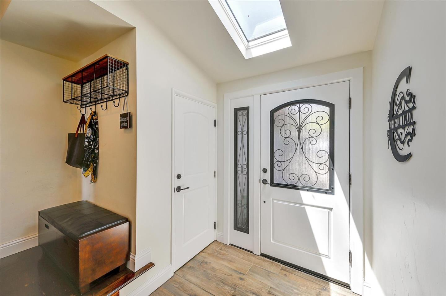 290 Alcott Road San Bruno, CA 94066 - Photo 8 of 52 Gallery Image 8