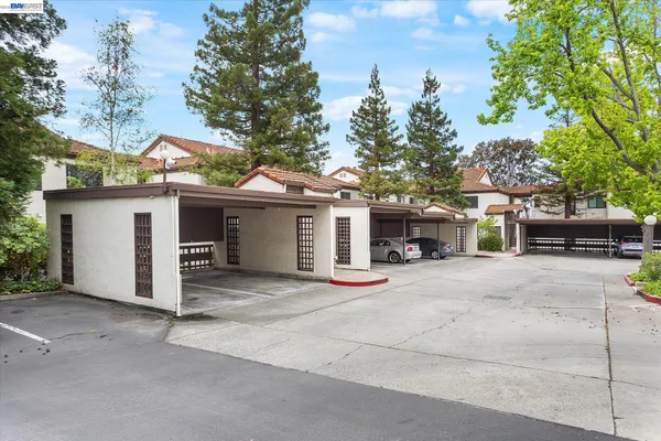 $475,000 | 21109 Gary Drive, Unit 203, Hayward, CA 94546