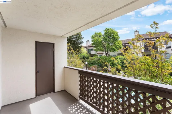 $475,000 | 21109 Gary Drive, Unit 203, Hayward, CA 94546