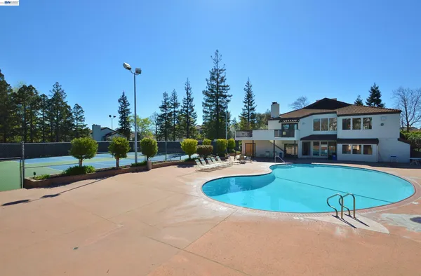 $475,000 | 21109 Gary Drive, Unit 203, Hayward, CA 94546