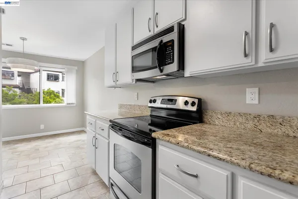 $475,000 | 21109 Gary Drive, Unit 203, Hayward, CA 94546