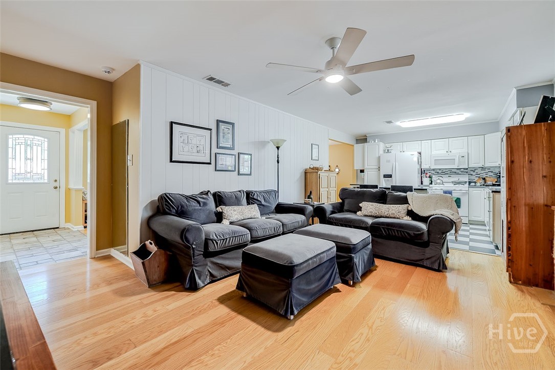 12606 Sunnybrook Road Savannah, GA 31419 - Photo 17 of 40 Truly a great, open room and layout.