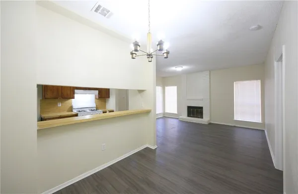 $1,095 | 11611 April Drive, Unit A, Austin, TX 78753