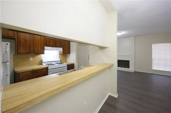 $1,095 | 11611 April Drive, Unit A, Austin, TX 78753