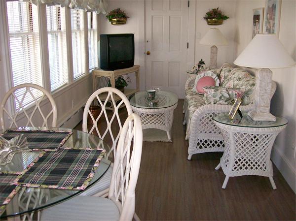 3 Pilgrim Road Marblehead, MA 01945 - Photo 6 of 6 a living room with furniture and a flat screen tv