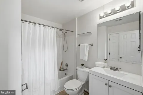 $430,000 | 13780 Lark Song Drive, Germantown, MD 20874