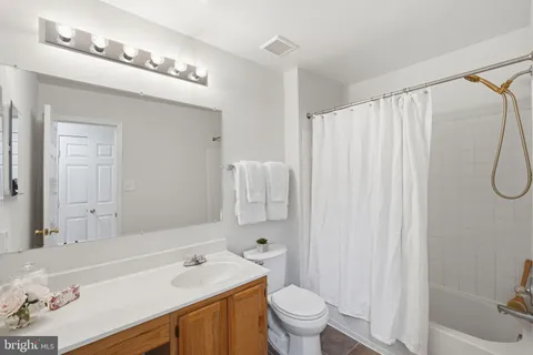 $430,000 | 13780 Lark Song Drive, Germantown, MD 20874